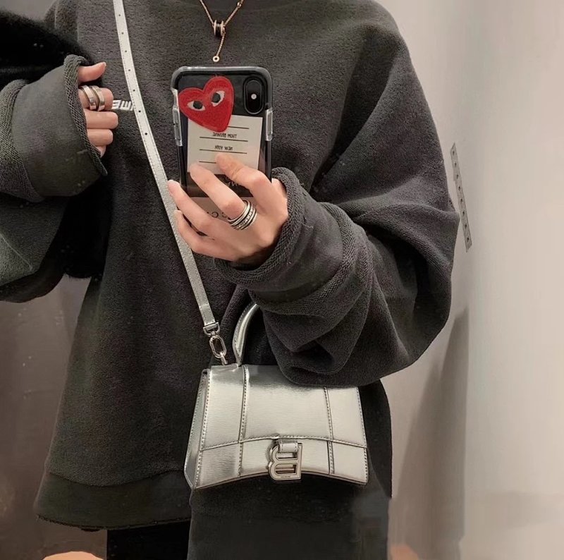 Balenciaga Balencia B Hourglass XS 19 13 8cm S 23 15 10cm