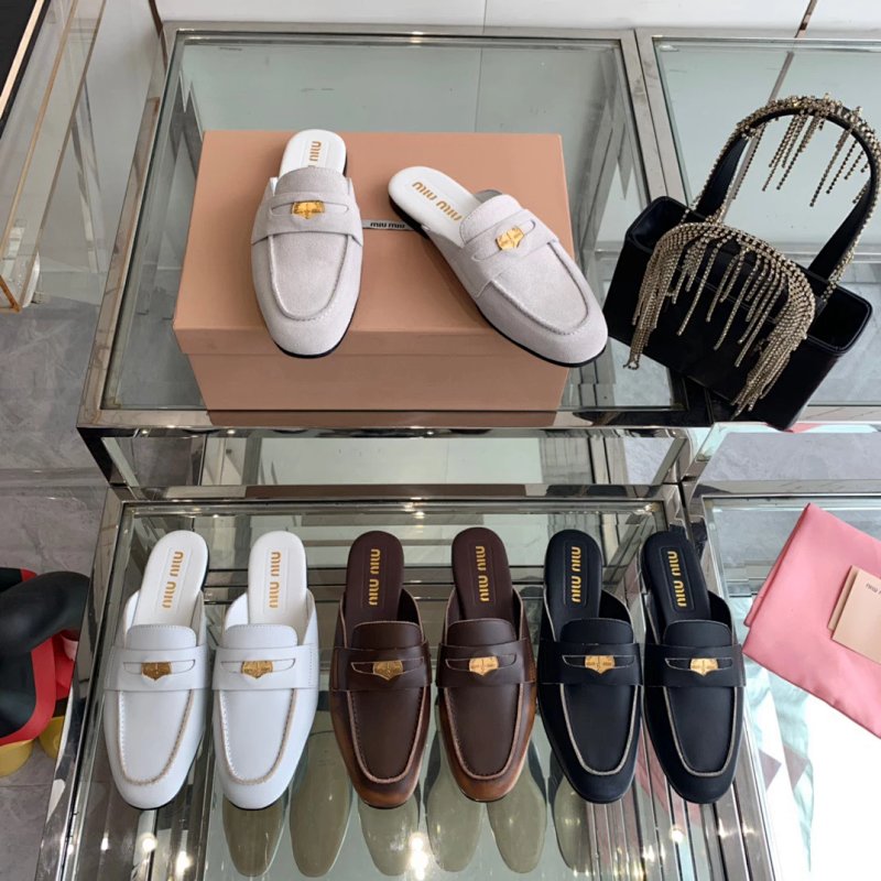 Miu Miu slides