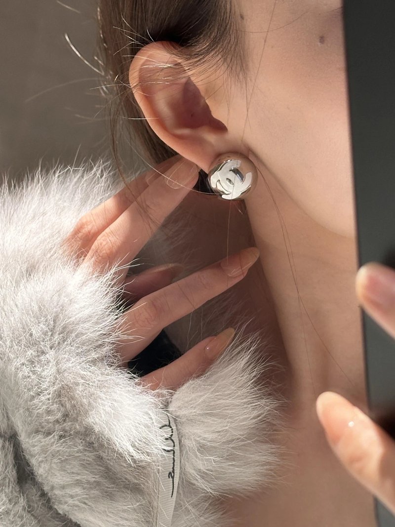 Earrings from Kk