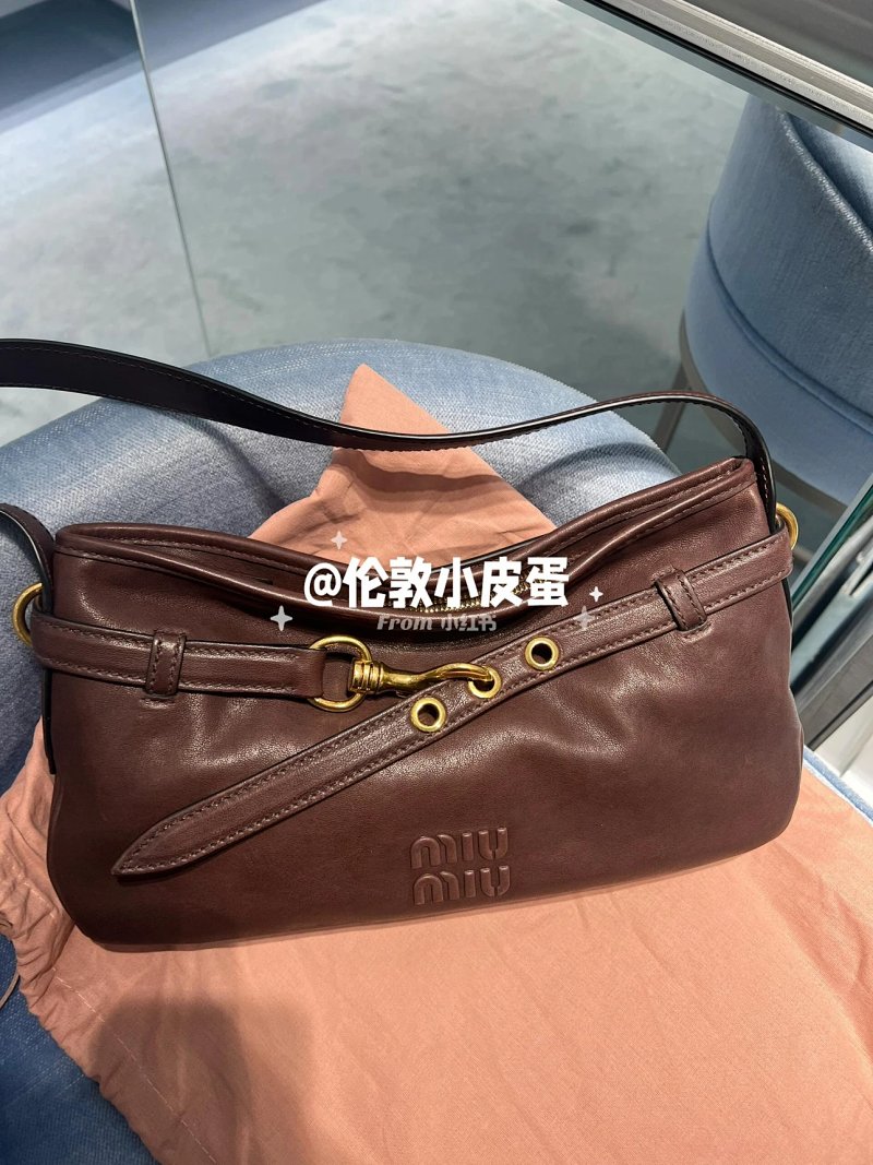 Miumiu Nappa 𝟑𝟑 𝟏𝟗 𝟓𝐜𝐦