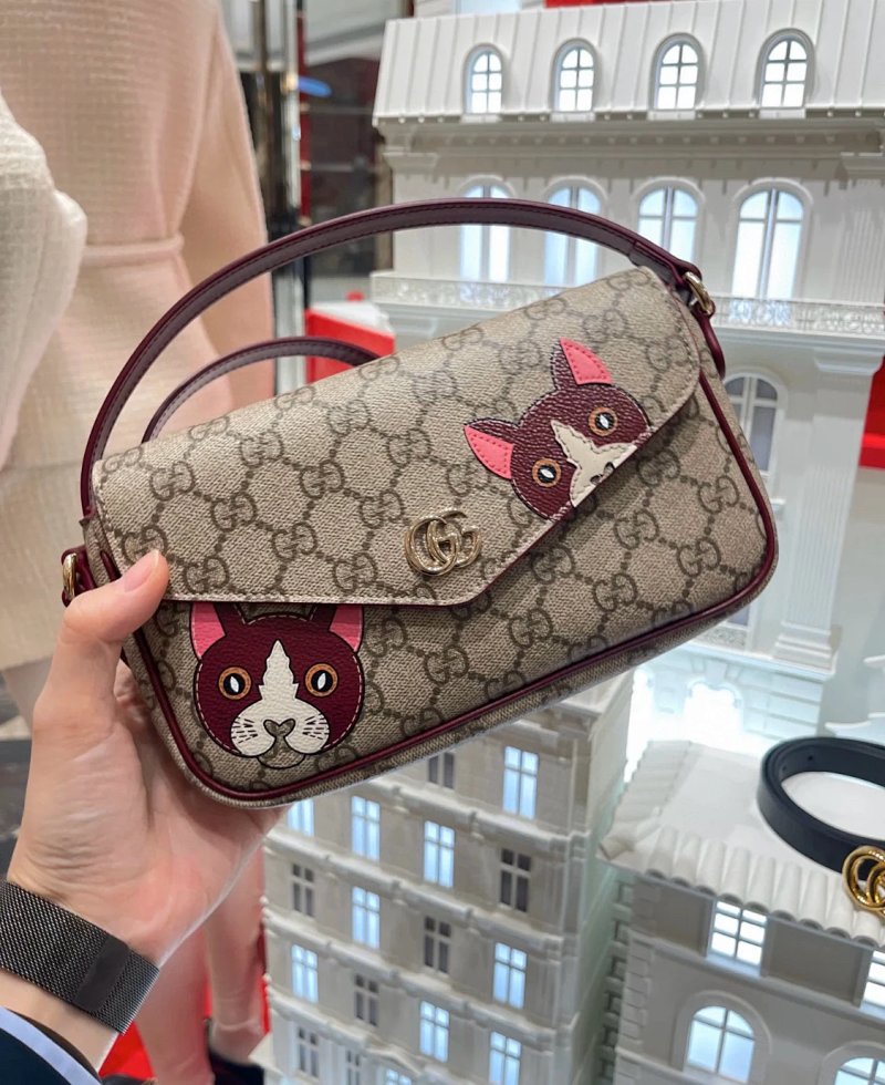 Louis Vuitton crossbody bag