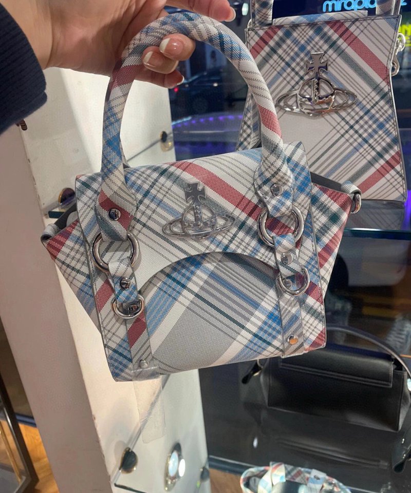 Vivienne Betty