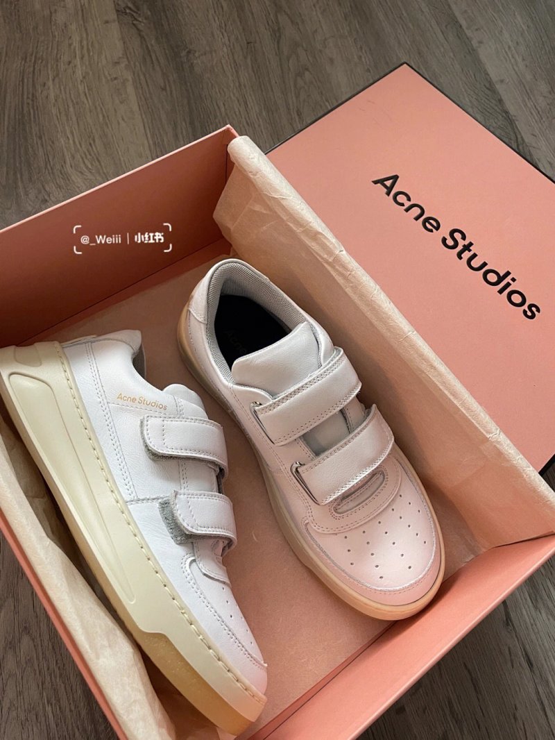 Acne Studios