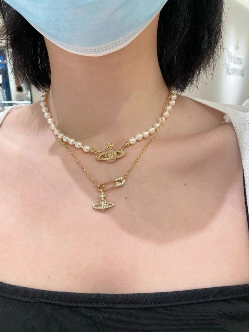 Vi Ienne We Twood Choker