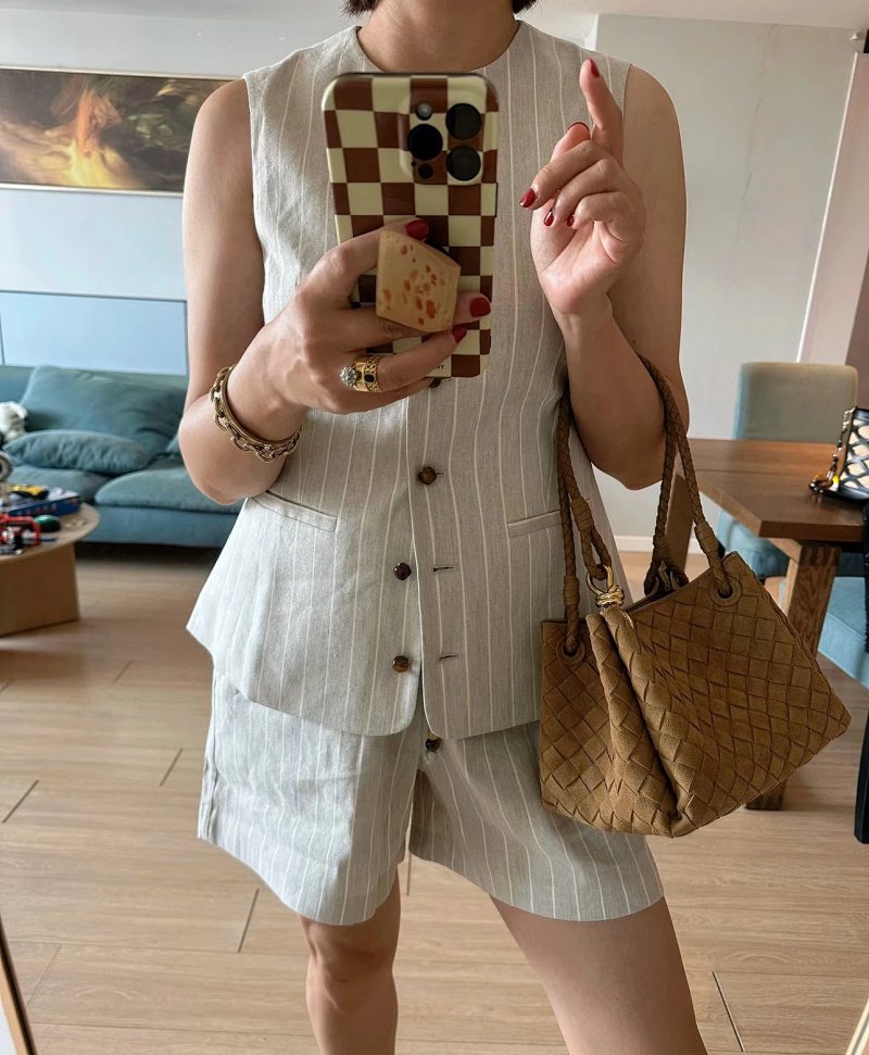 Bottega Veneta Parachute Size 16.5 21 17
