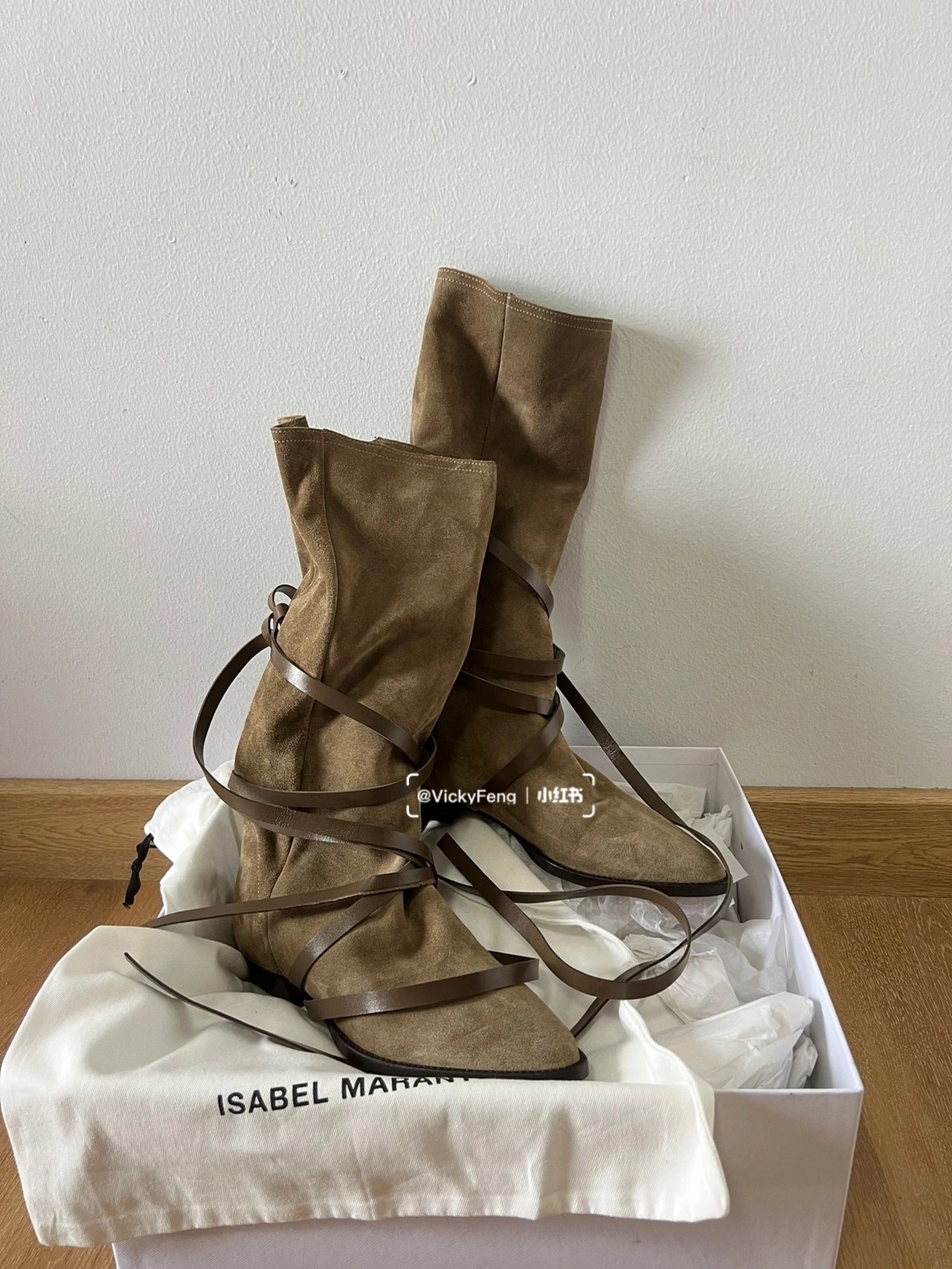 Isabel Marant22 Spring/Summer Retro Strap Thick Heel Boots, the Ultimate Retro Boots of Ashigo, Same Style