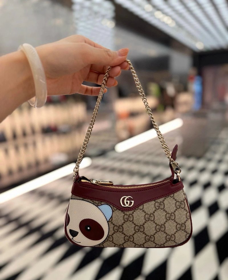 Gucci shoulder bag