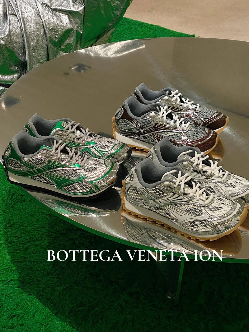 Bottega Veneta Orbit Bv 23