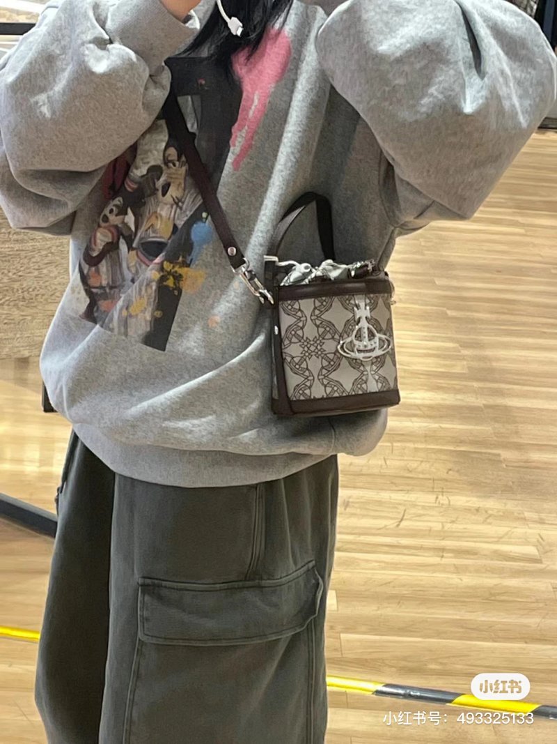 Louis Vuitton crossbody bag