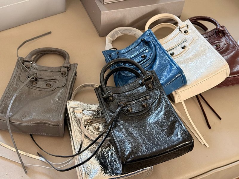 Balenciaga Le Cagole Size 14 19cm