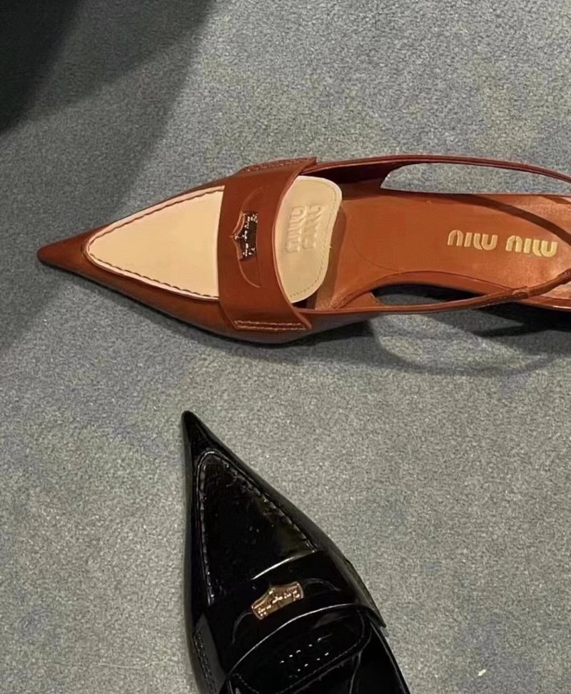Miumiu Aw