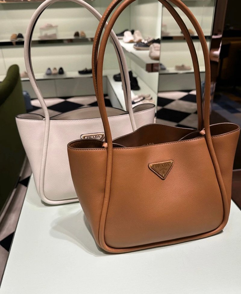 Prada Prd 𝟐𝟓.𝟏𝟖.𝟏𝟐𝐜𝐦