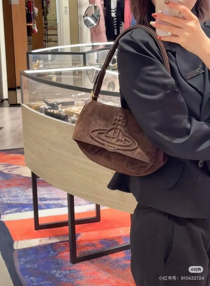 Viv Enne W Stwood
