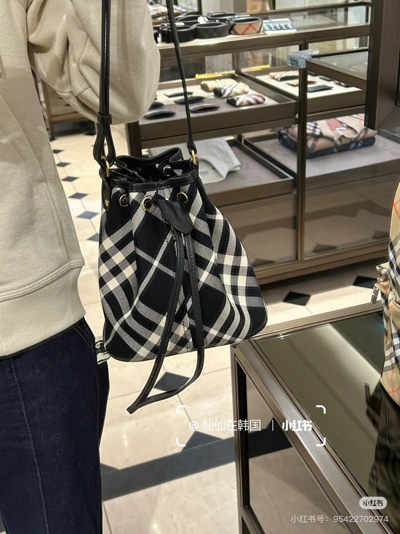Burberry Bbr Size 20 20cm