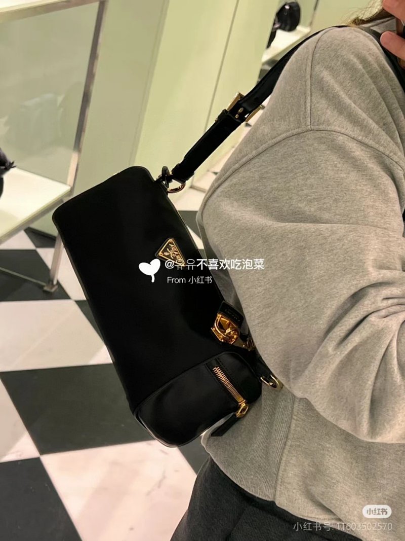 Prada Prd 25
