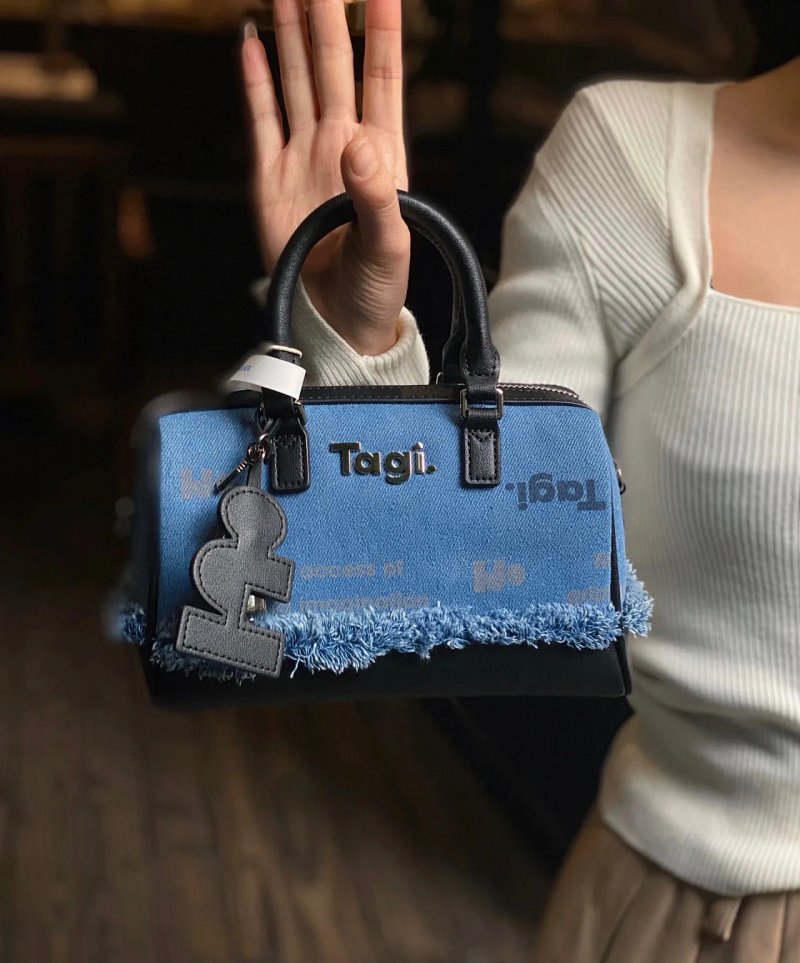 Crossbody bag from Kk