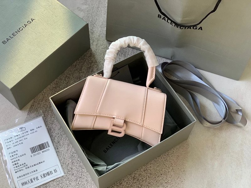 Balenciaga Balencia B XS 19cm