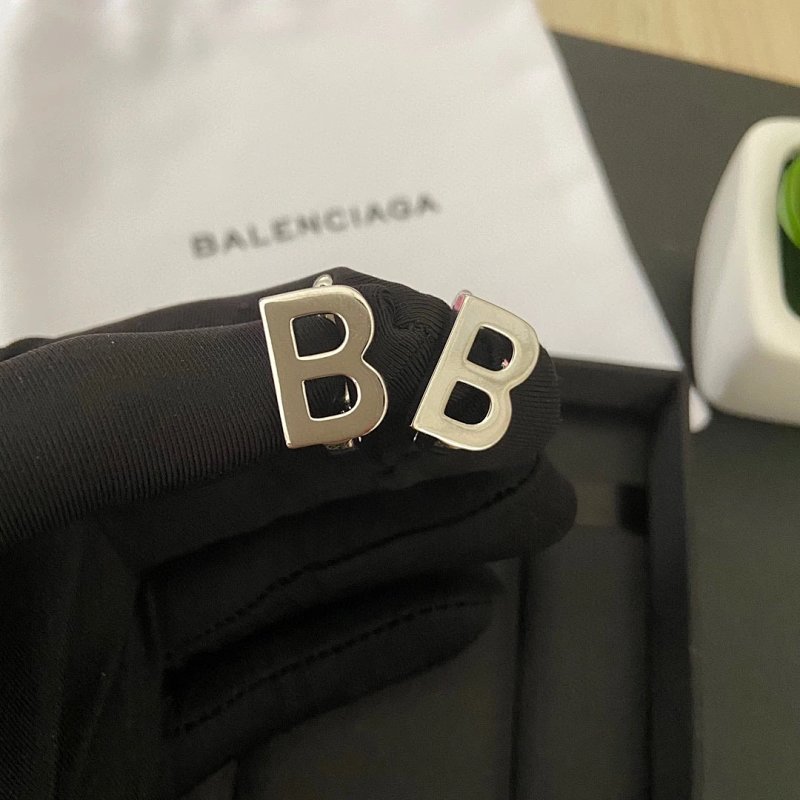 Balenciaga B Logo