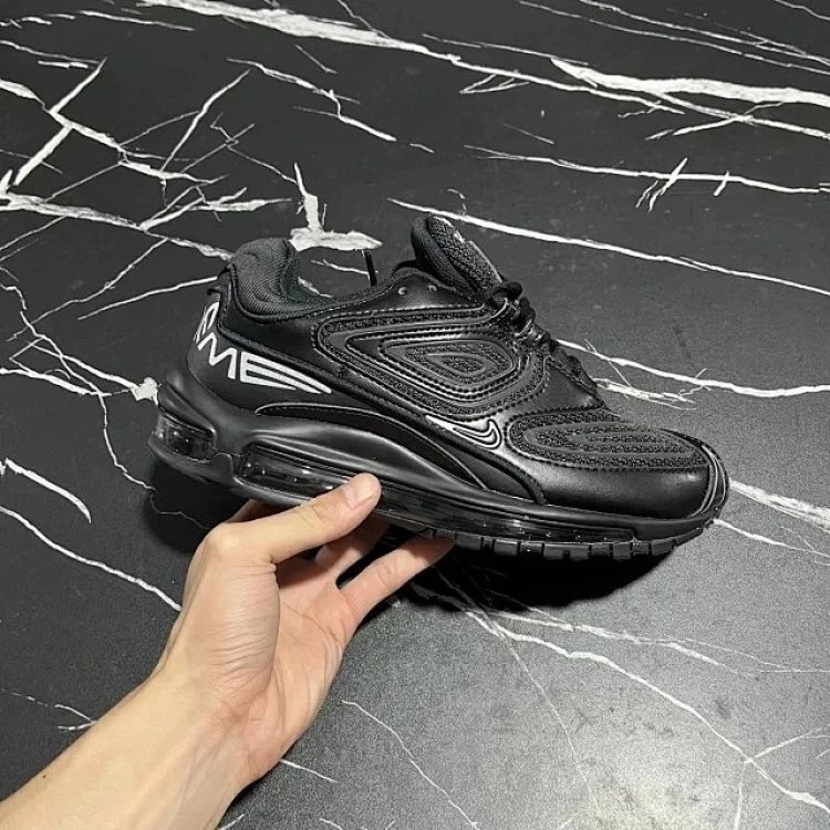 Max98 All Black
