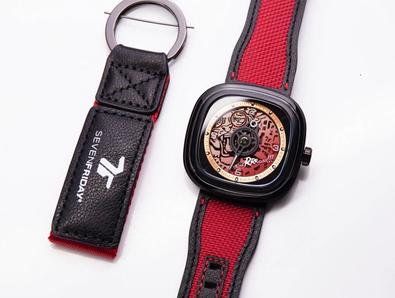 Watch from Three-legged