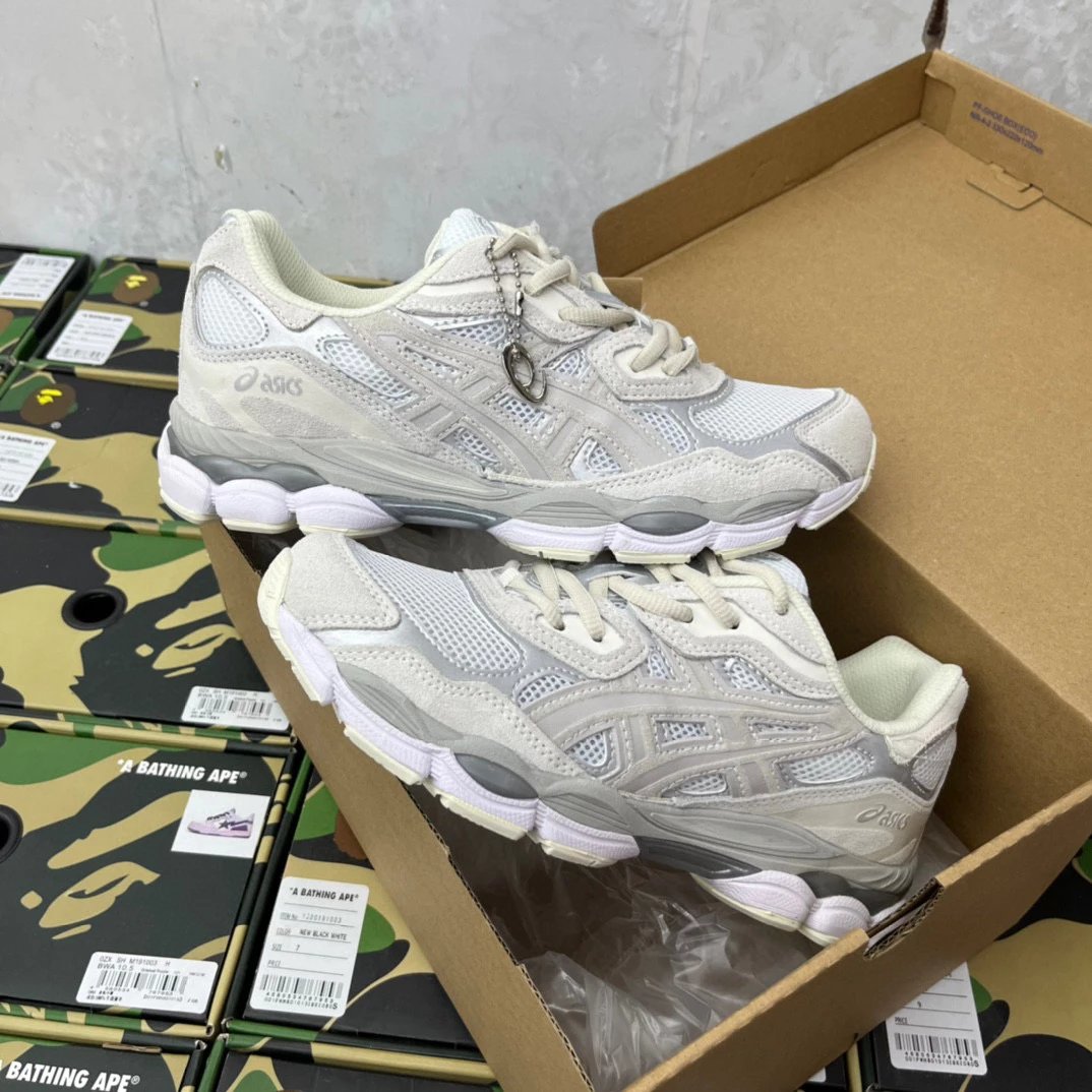 1201A789-105 gray white