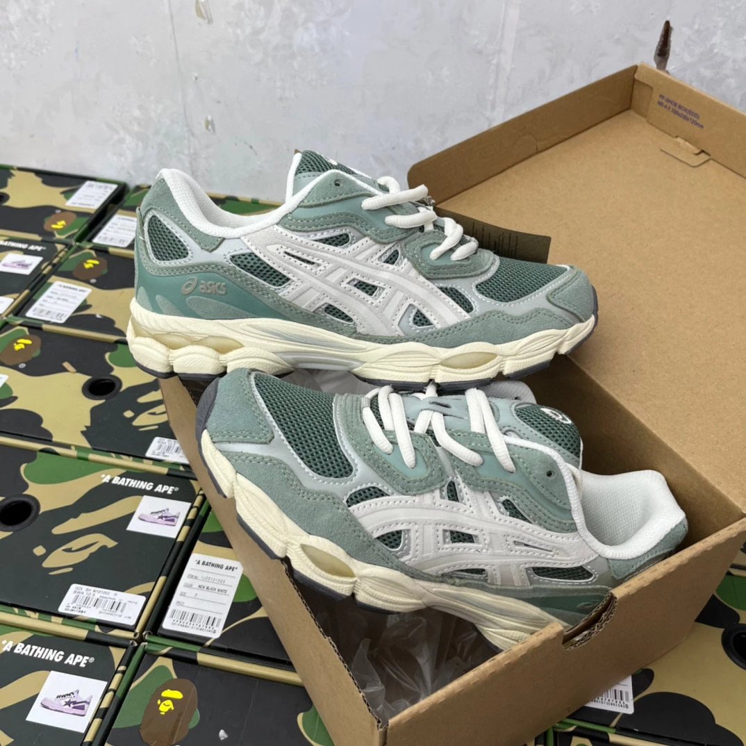1203A383-302 Green