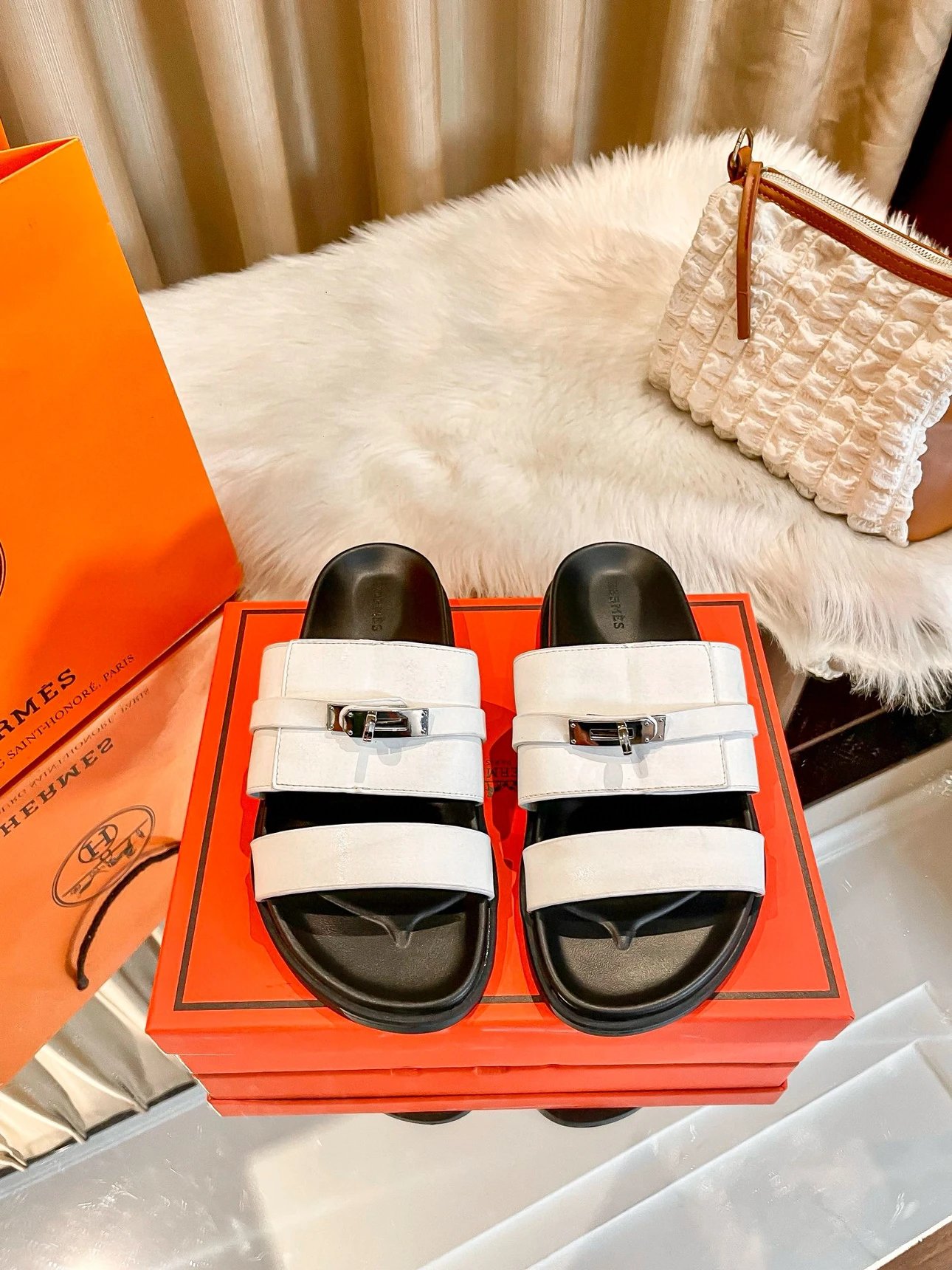 Hermès Sandals Two-strap flat with Kelly buckle image 6