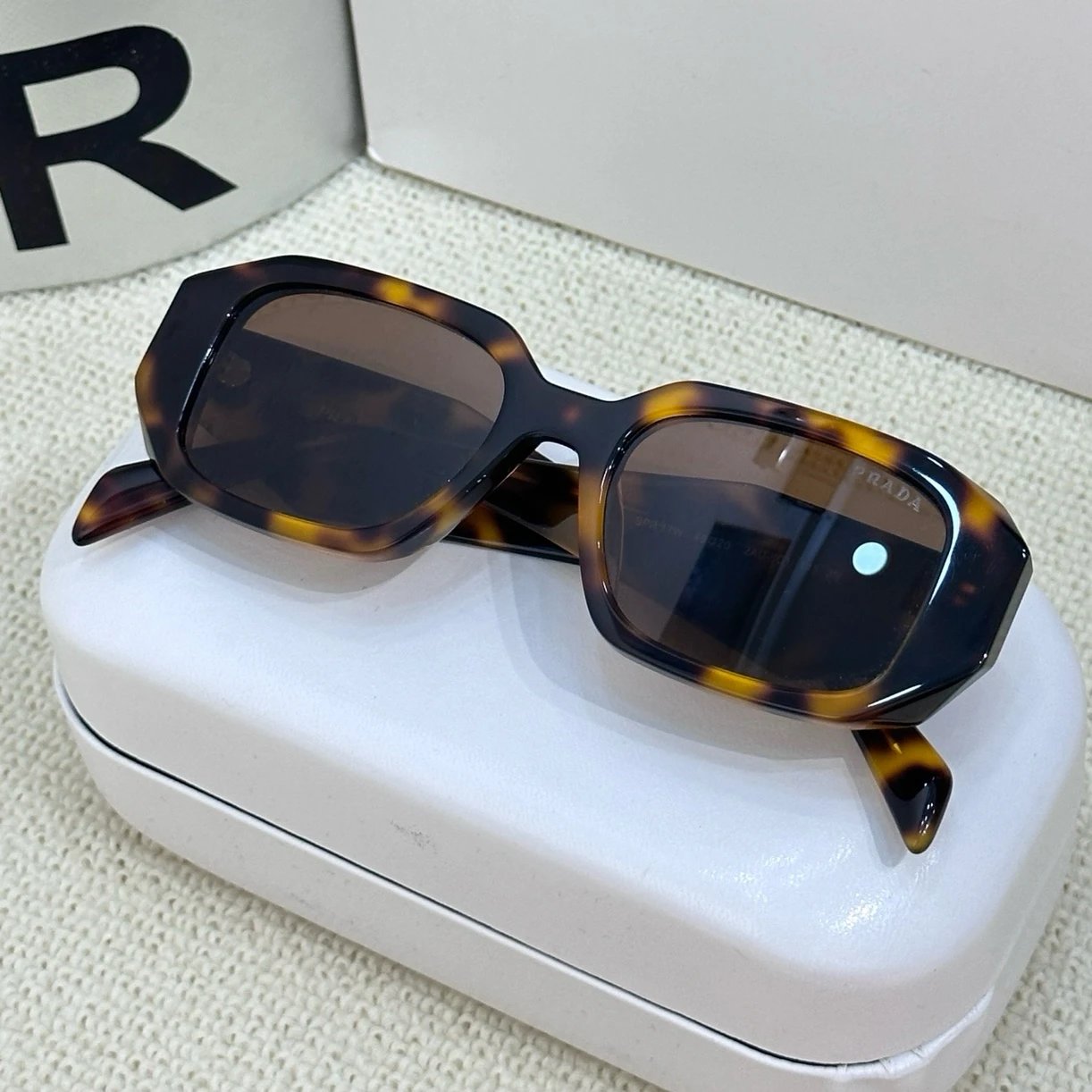 SPR17W tortoiseshell color