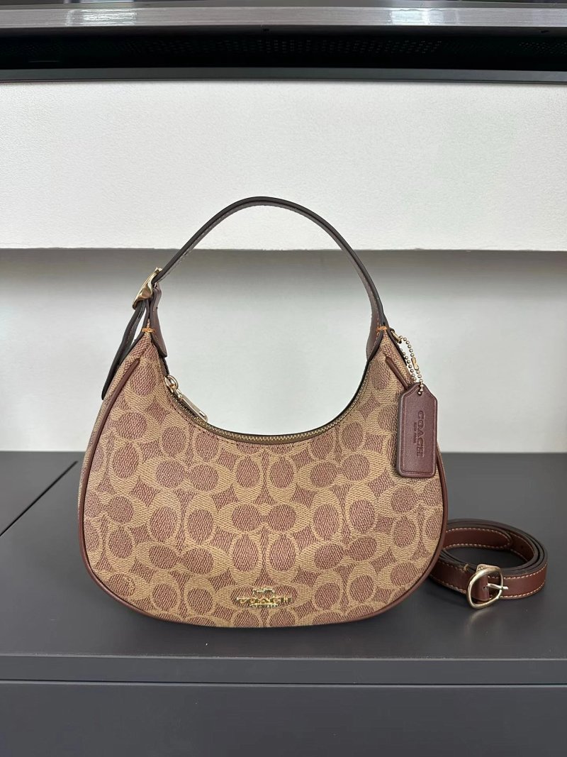 Coach Emily 23.5cm X 13cm