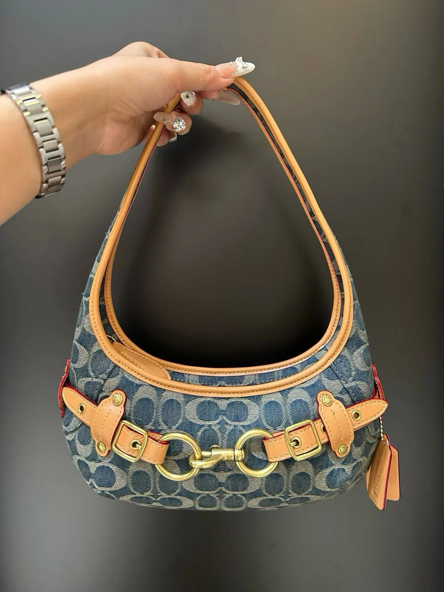 [New] Coach Coach CEN94 CEN87 CEV10 Ergo26 Shoulder Underarm Handbag, Built in Multi functional Bag, Top Zipper Opening, Fabric Lining, Vertical Length 26cm Handle, 26.5cm (Length) x 11cm (Height) 8cm (Width)
