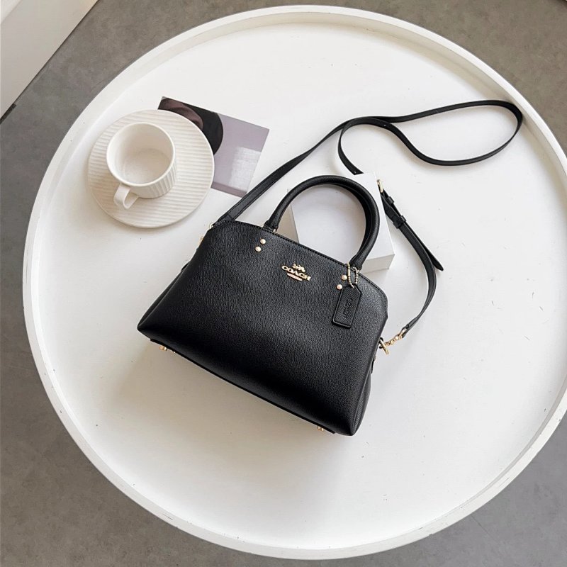 Louis Vuitton Lillie 26 17 10cm