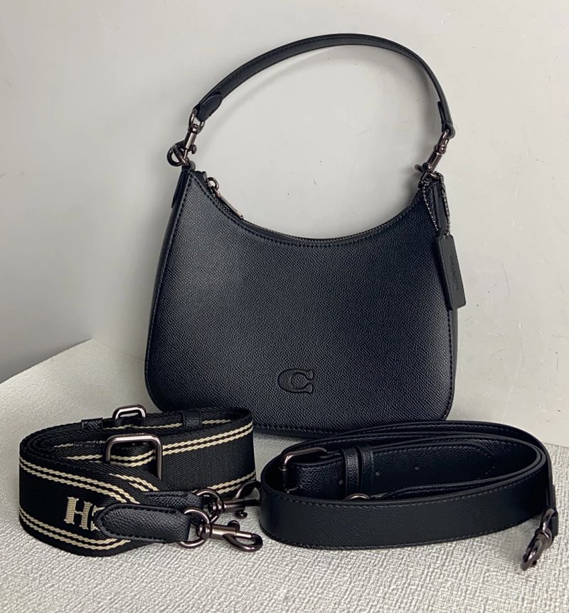 C HCJ842 5 HoboNEW NEe Hobo Cool Girl 22 18 6.5