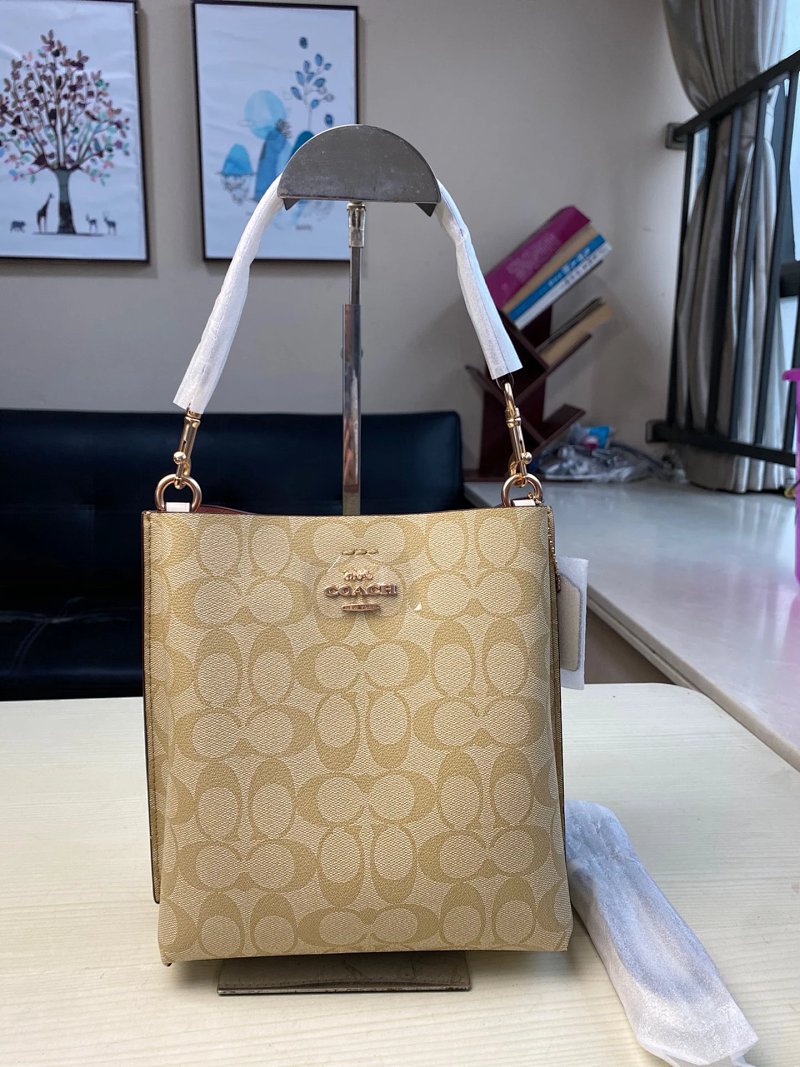 Louis Vuitton Mollie C Pvc