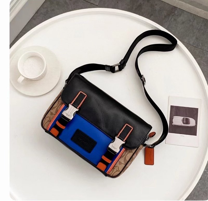 Crossbody bag from Ik
