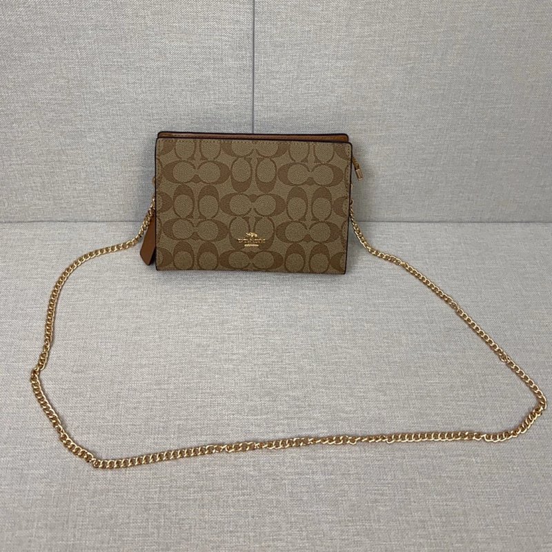 Coach 6 New Nolita