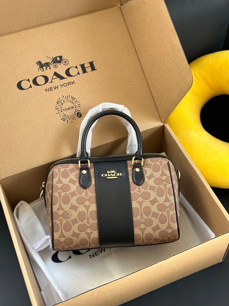 Crossbody bag from Ik