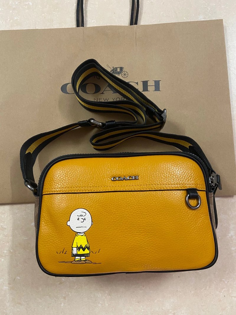 Coach Peanuts Graham C4026 Coach X Peanuts Graham 24-16-8 Coach