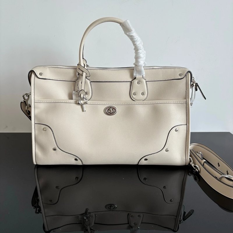 Coach Rhyder Satchel 38 23 13