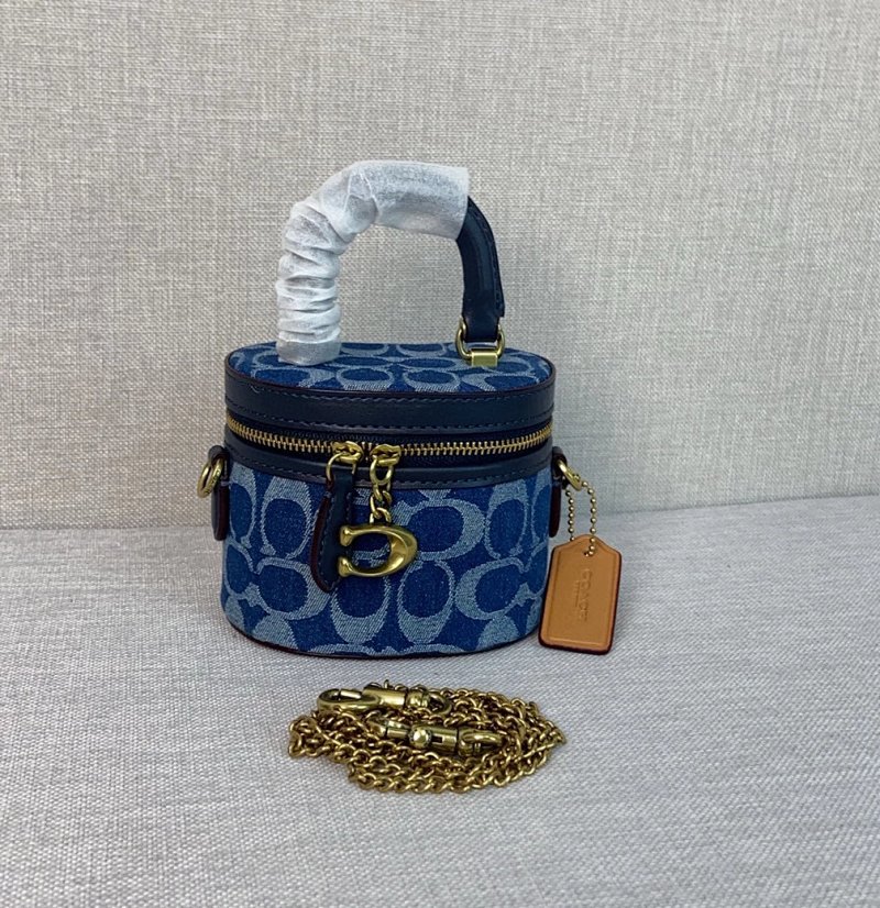 Crossbody bag from Ik