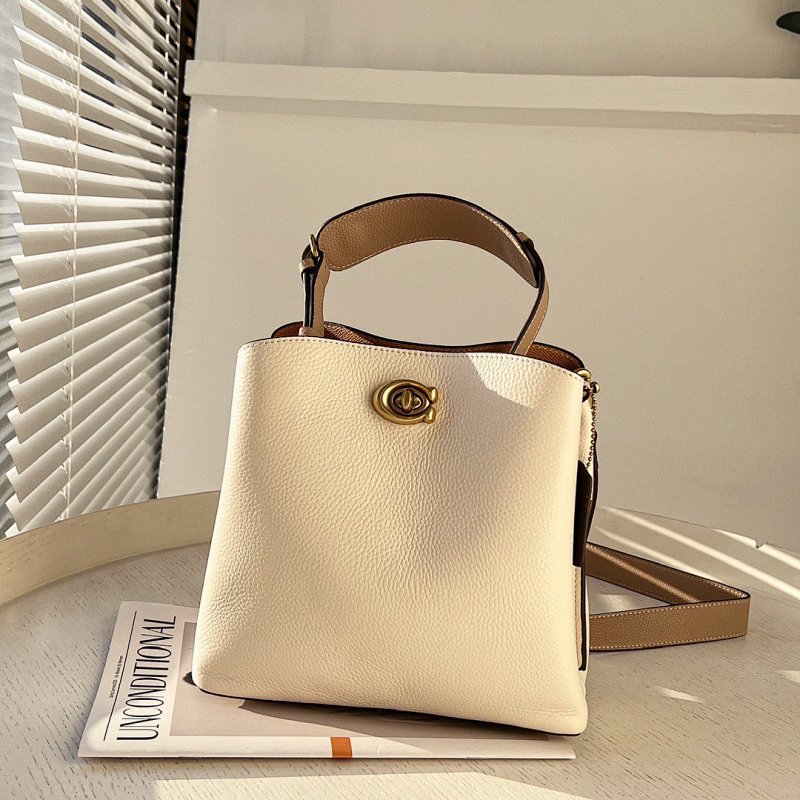 Louis Vuitton C Willow Bucket