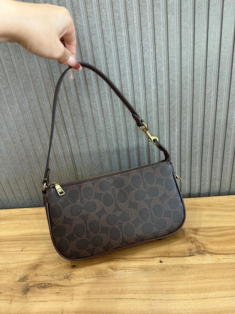 Louis Vuitton 21 18 Plaza 18 17cm 17.5cm