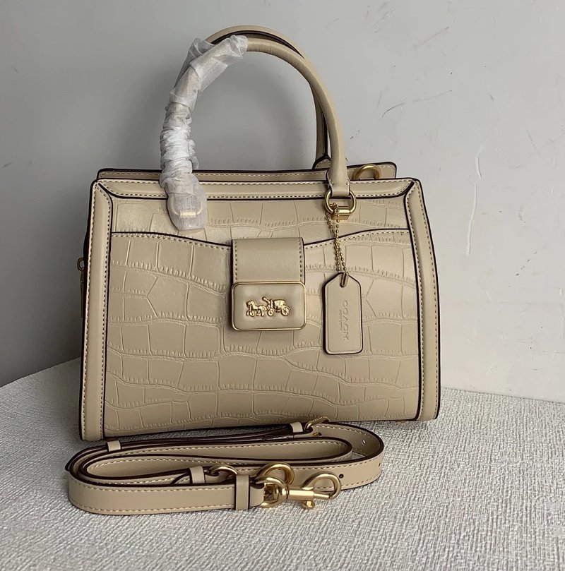 COACH12 Grace