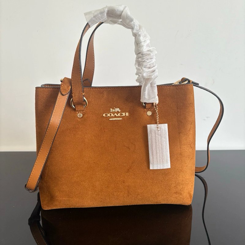 Coach Station Carryall