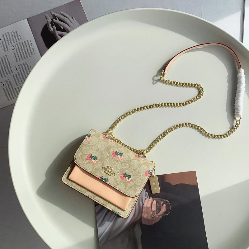 Louis Vuitton crossbody bag
