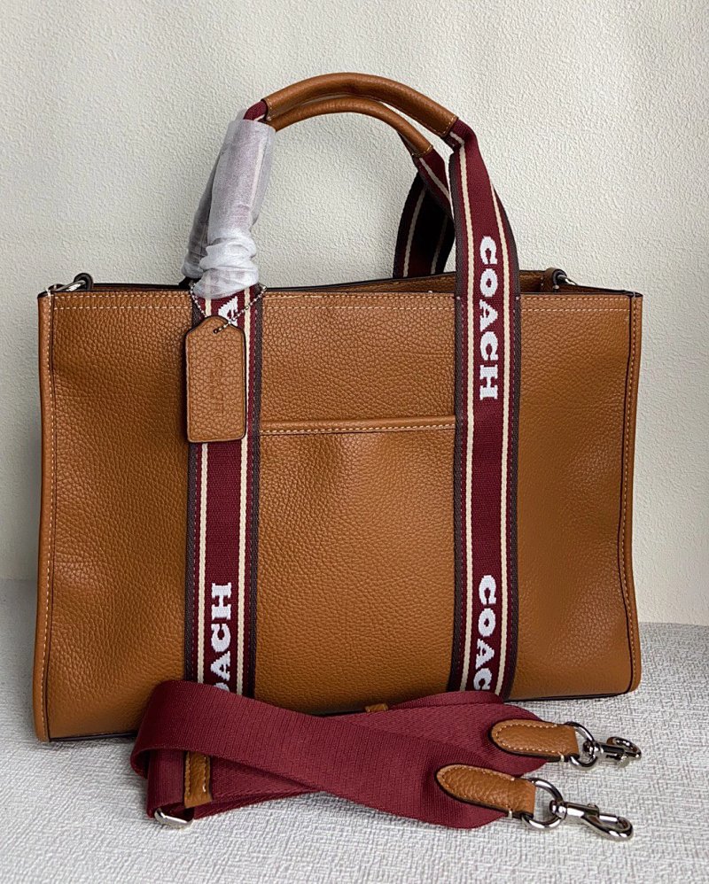 Smith Tote A4 Coach