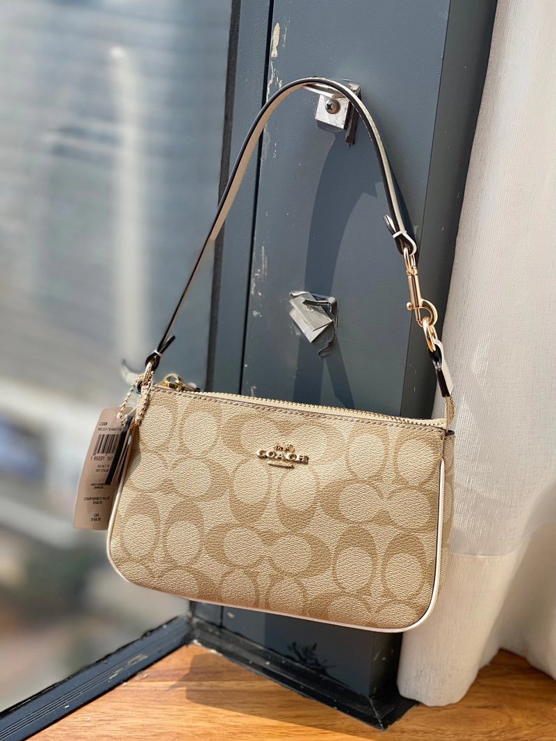 Louis Vuitton shoulder bag
