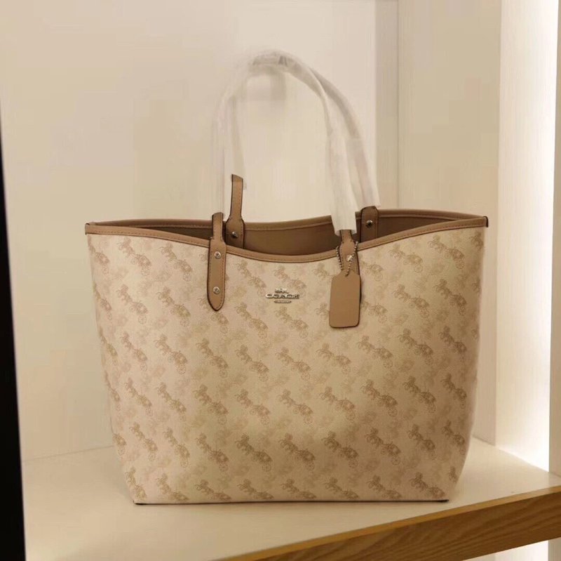 Coach tote bag