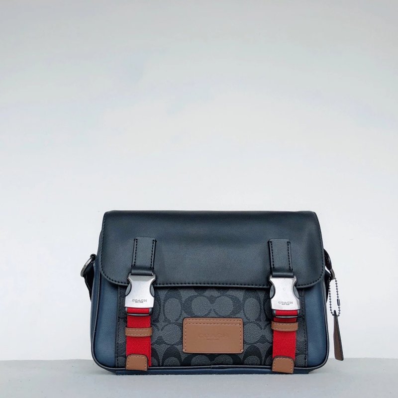 Tracker Crossbody