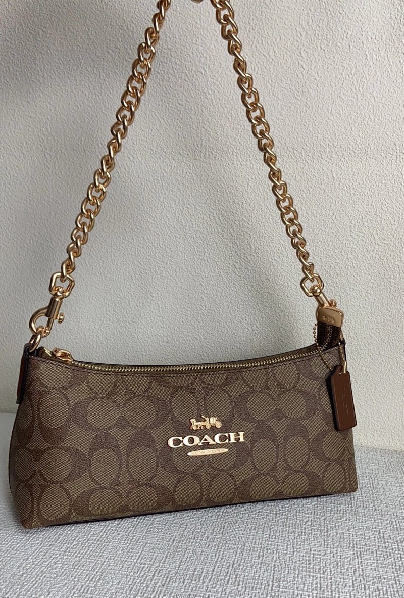 Charlotte COACH8 26 12