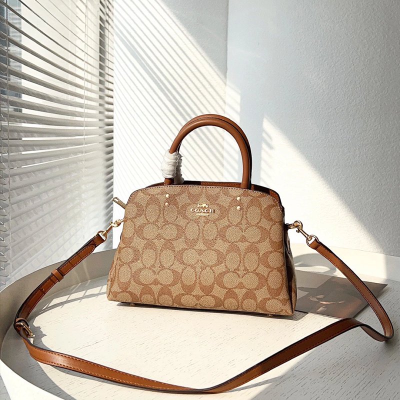 Louis Vuitton Lillie 26 17 10cm